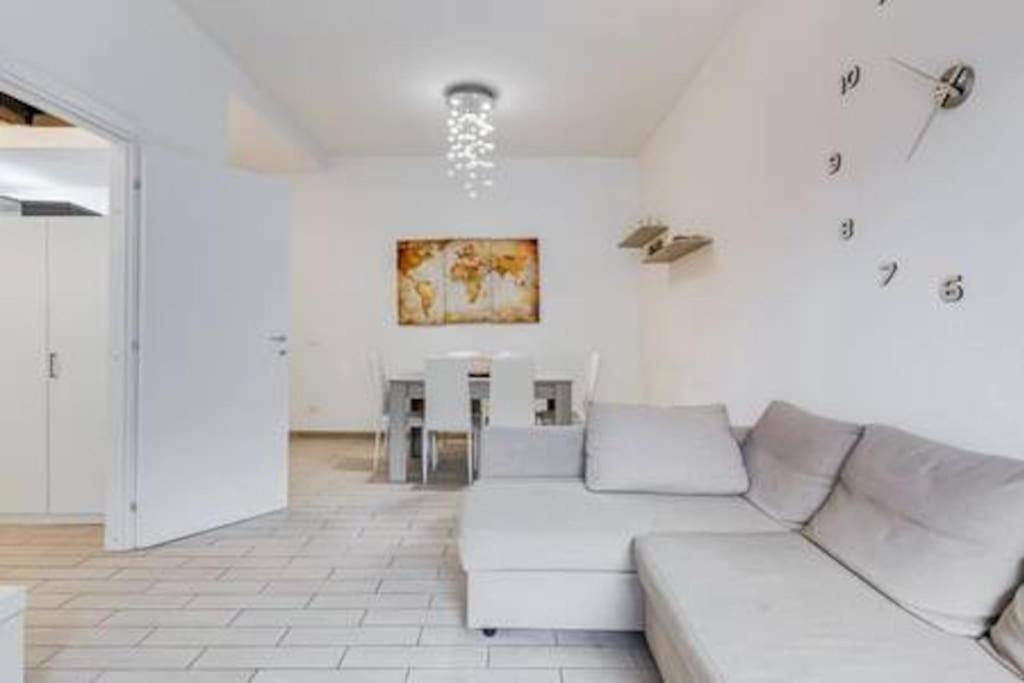 Domus Laterani By Jfm - Comfortable Apartment Big Terrace Colosseo Rome Exterior photo
