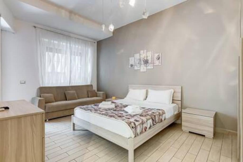 Domus Laterani By Jfm - Comfortable Apartment Big Terrace Colosseo Rome Exterior photo