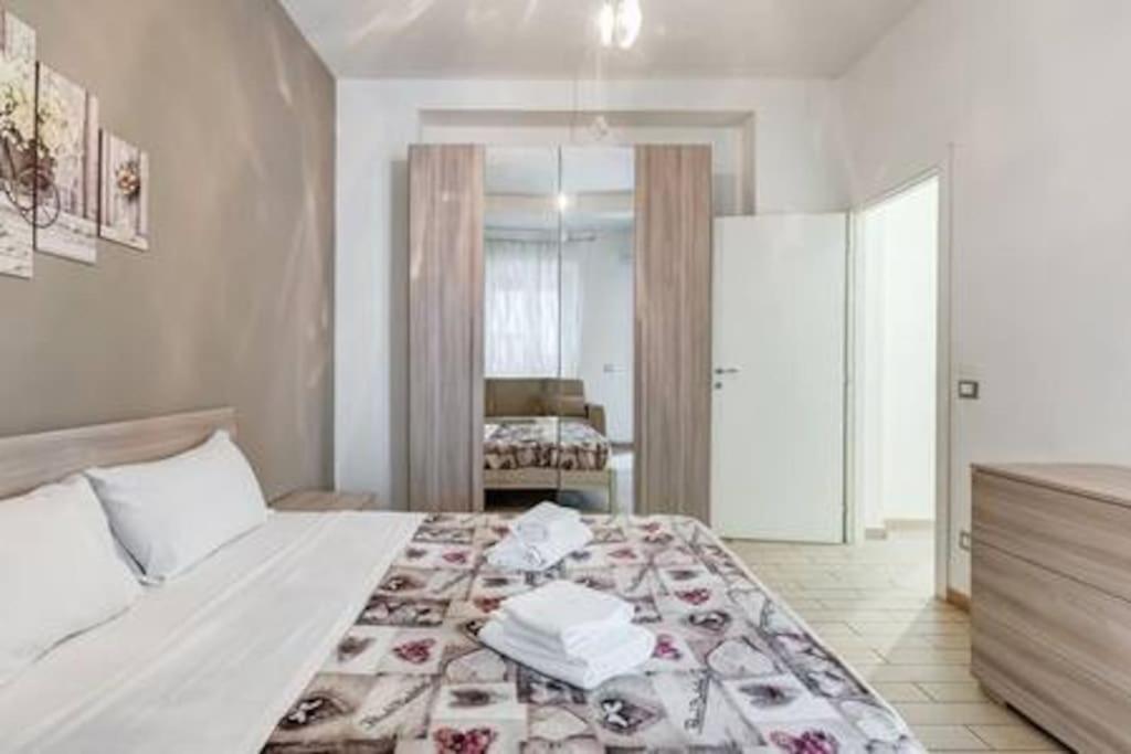 Domus Laterani By Jfm - Comfortable Apartment Big Terrace Colosseo Rome Exterior photo
