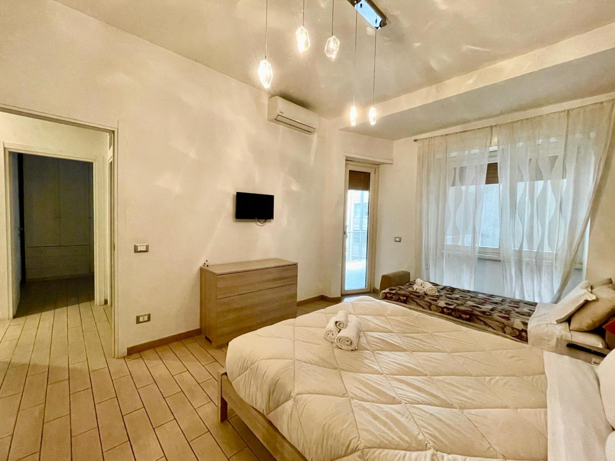 Domus Laterani By Jfm - Comfortable Apartment Big Terrace Colosseo Rome Exterior photo