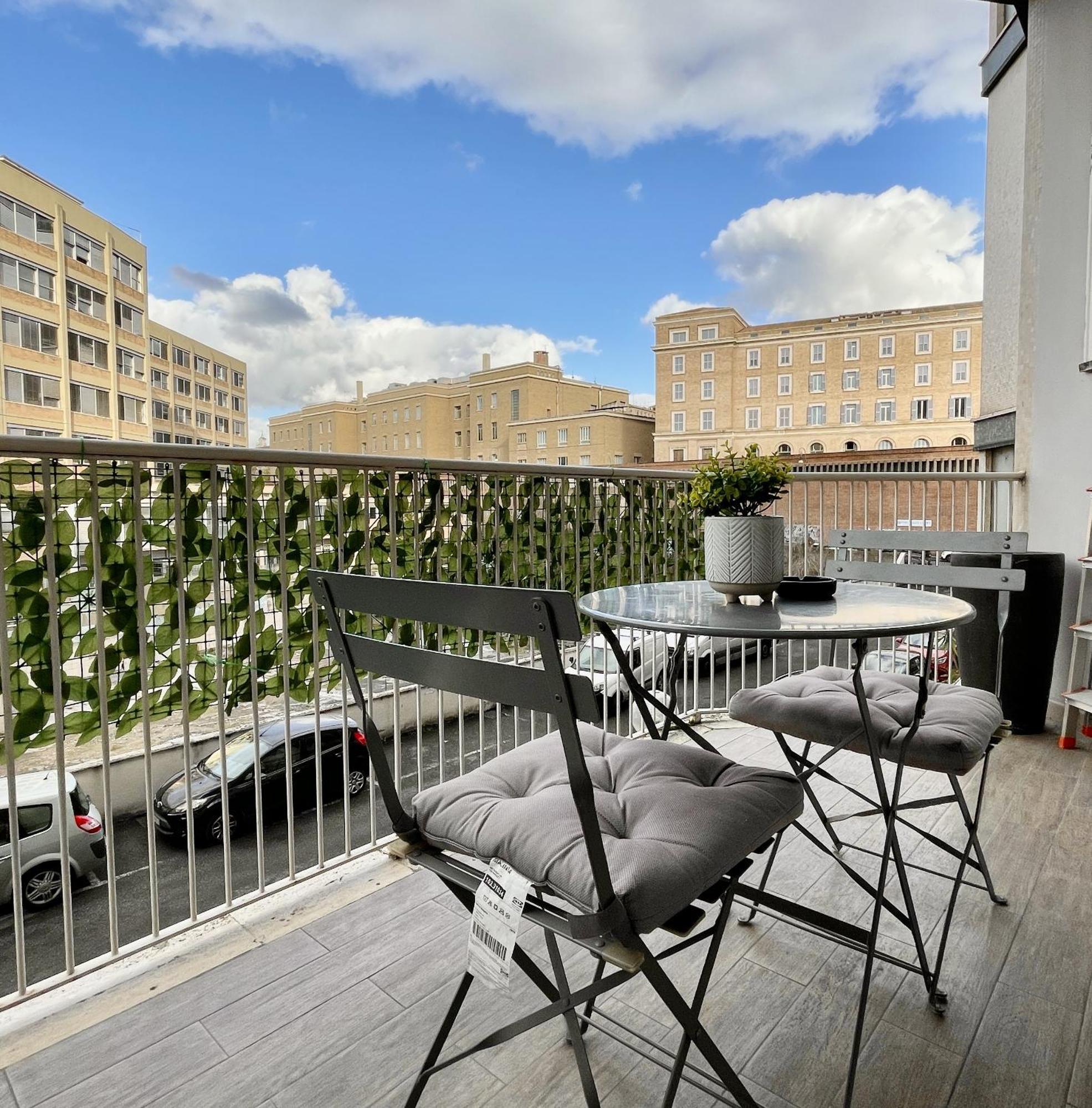 Domus Laterani By Jfm - Comfortable Apartment Big Terrace Colosseo Rome Exterior photo